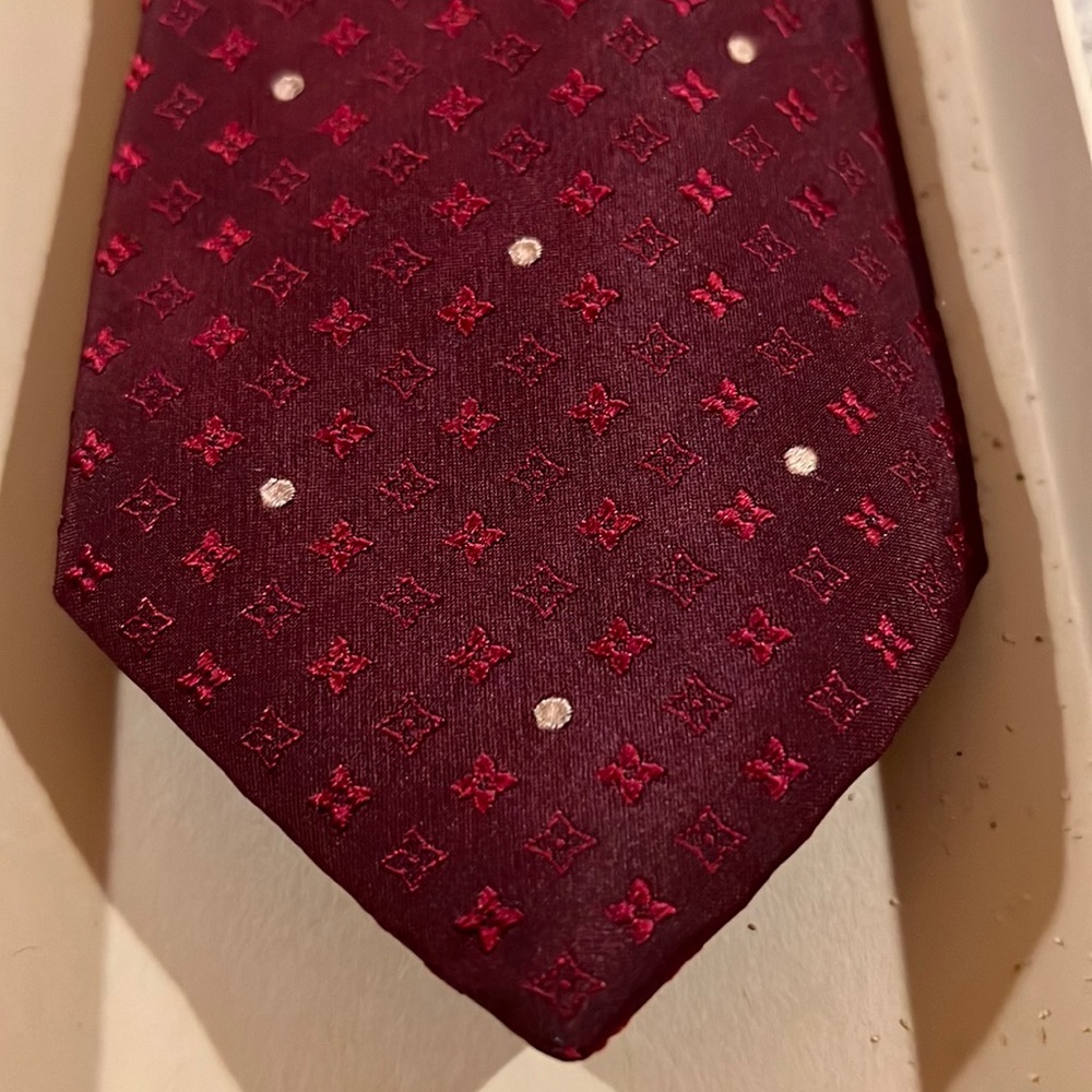 Louis Vuitton tie